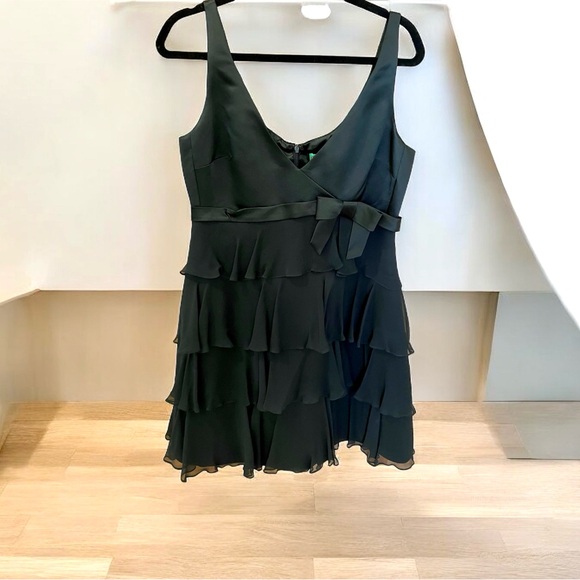 TIBI Black Ruffled V-Neck Ruffled Mini Dress, Size 10, Bows and Ruffles! - Picture 1 of 11